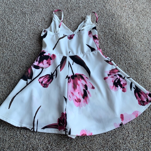 Dress - Picture 2 of 3